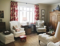 Toile drapes